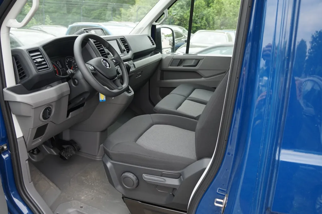 Volkswagen Crafter KASTEN 50 MITTELLANG RWD*NAVI*LED*KAMERA Image 4