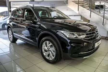 Volkswagen Tiguan 2.0 TSI AT (220 л.с.)